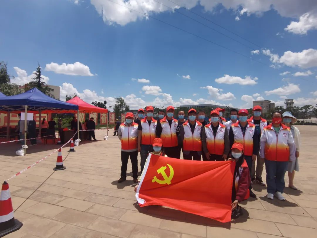 2022-05-07-【8040WWW威尼斯青年】共克时艰 抗疫有我.jpg