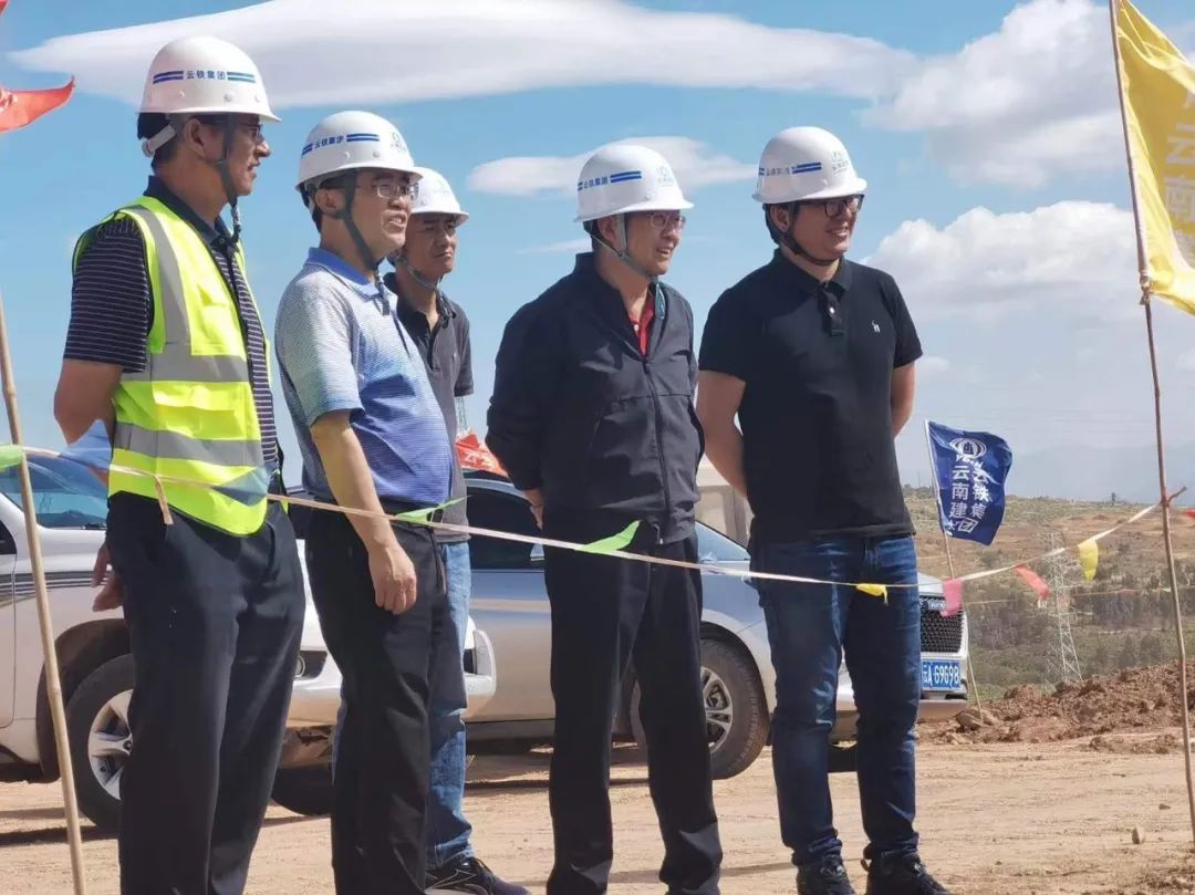 2022-06-02-沈家文到公司祥云项目检查.jpg