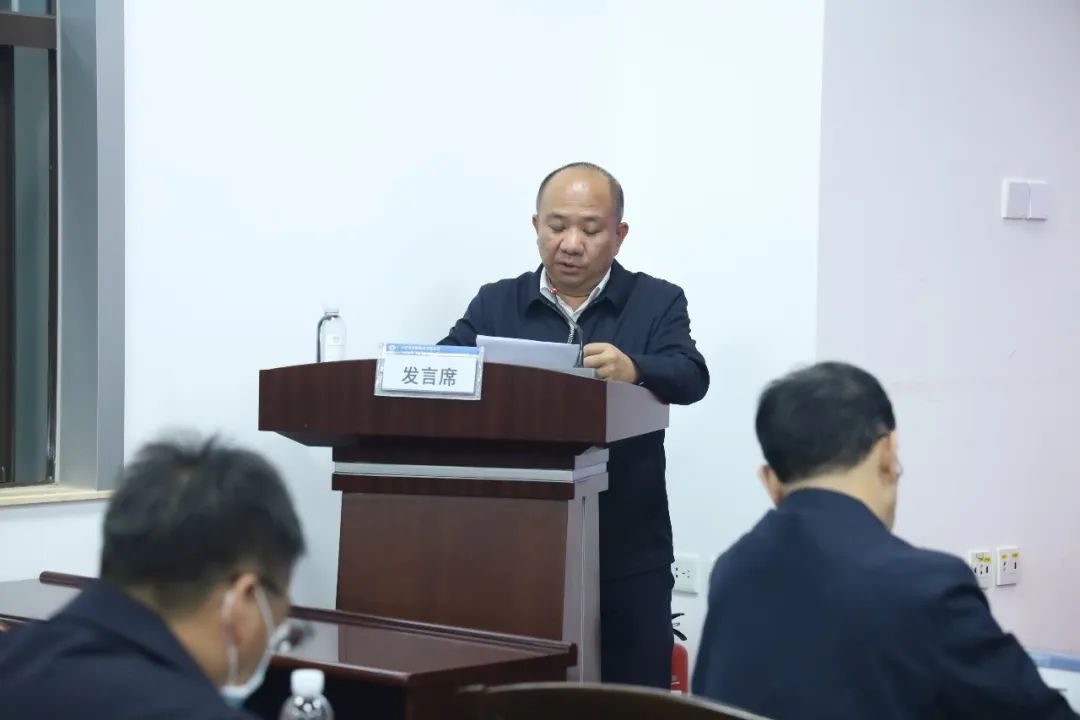 2022-10-11-公司召开干部大会宣布集团党委决议 李元鸿任公司党委副书记、副董事长、总司理，，，，，柳德胜任公司副总司理4.jpg